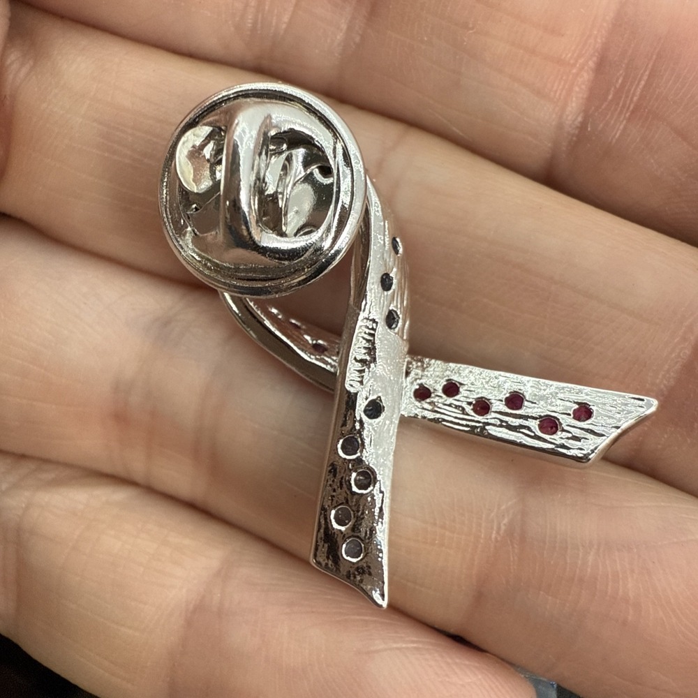 Red White Blue Jewels Ribbon Pin Nice Design & Quality - Picture 8 of 9